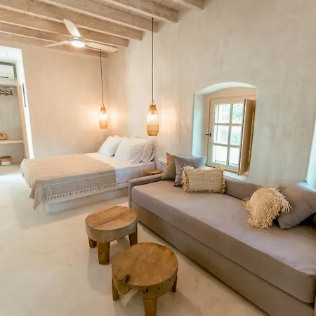 Kyparissi Villa *