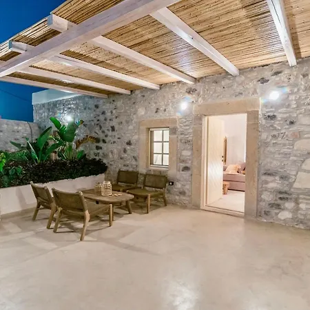 Kyparissi Villa